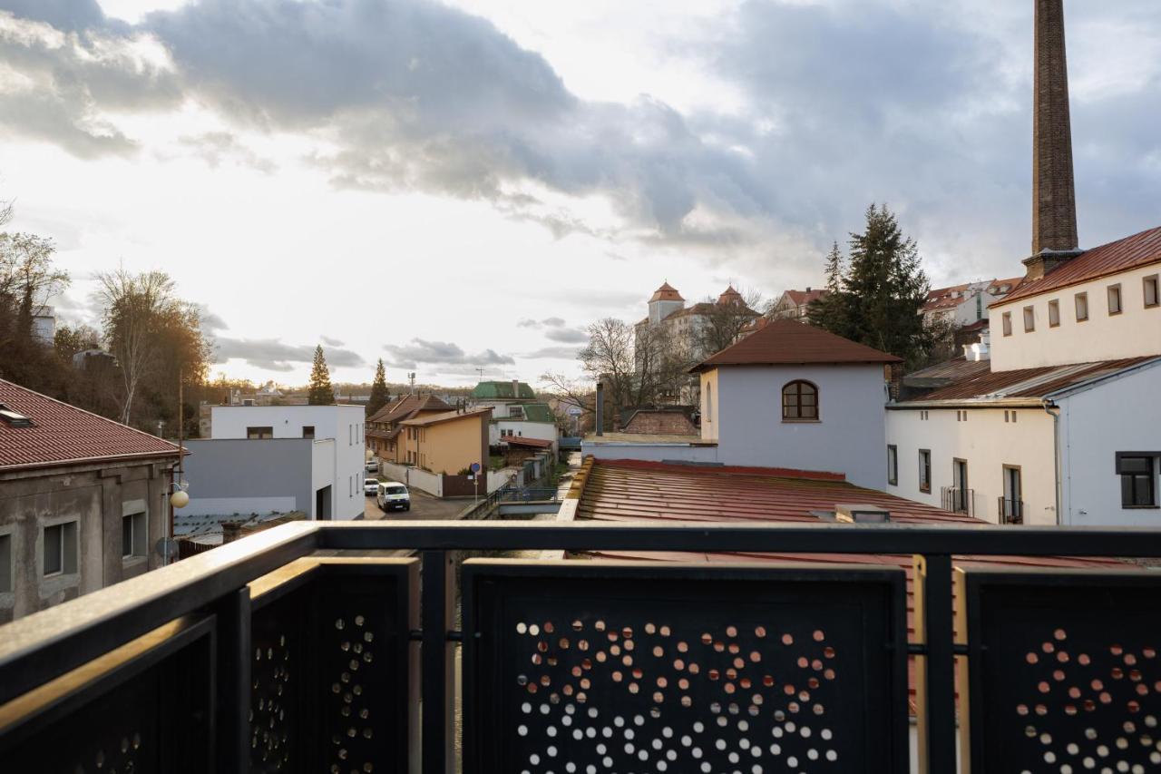 Aparthotel Na Klenici มลาดาโบเลสลัฟ ภายนอก รูปภาพ